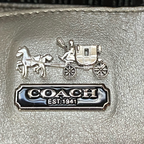 SALE! Coach ClearTote Kisslock - Picture 3 of 10
